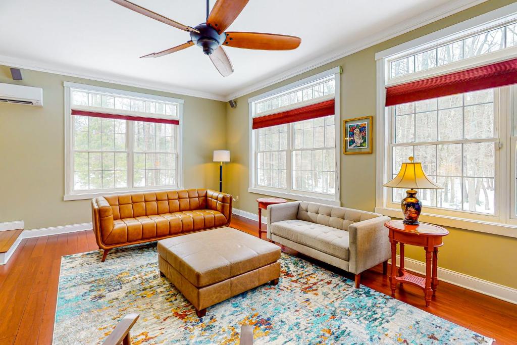 RiverHouse - Image 8