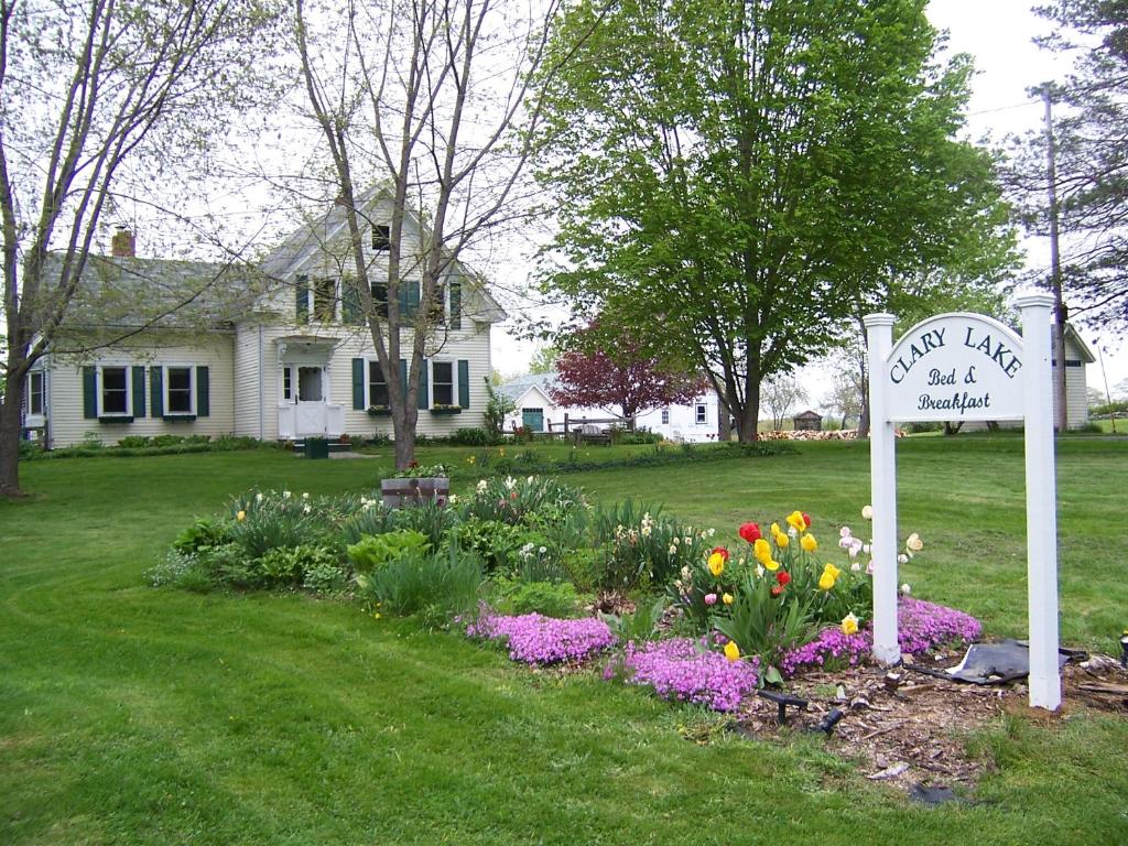 Clary Lake Bed and Breakfast