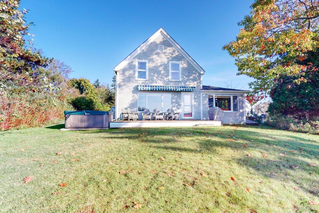 Hot Tub (Jacuzzi) - Photo 4