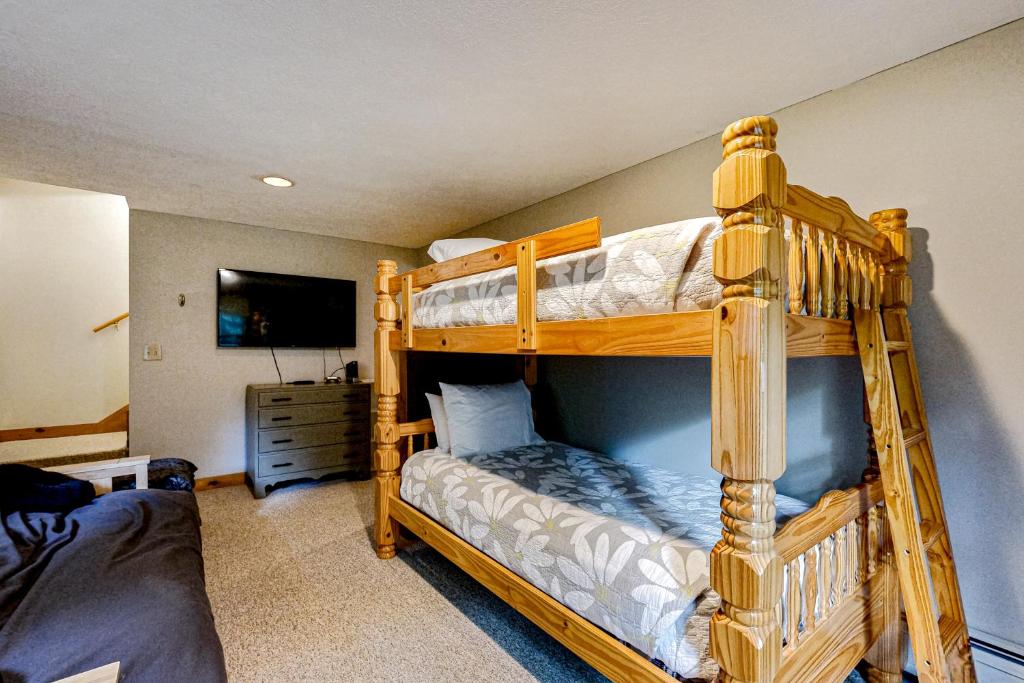 Sunday River Sunny Chalet - Image 7