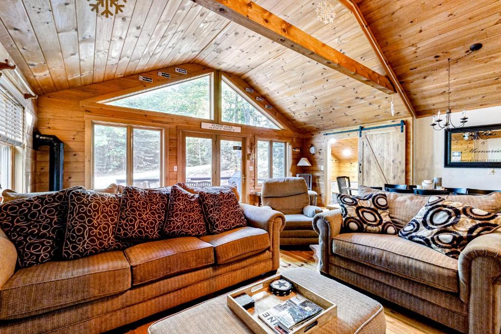 Sunday River Sunny Chalet - Image 5