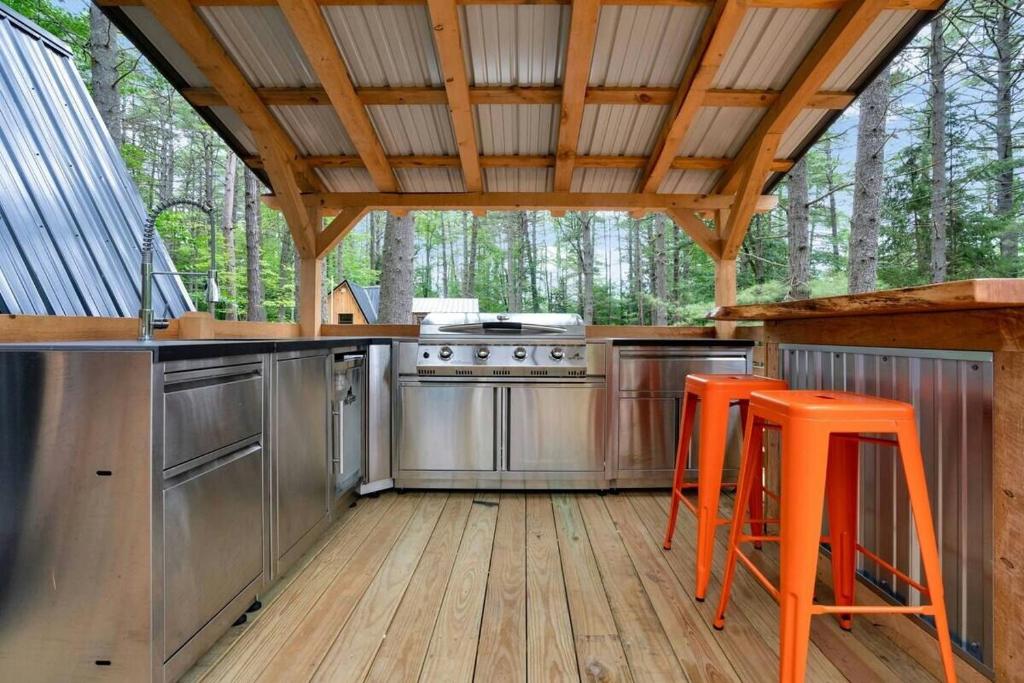 A-Frame Retreat with Inviting Hot Tub - Image 4