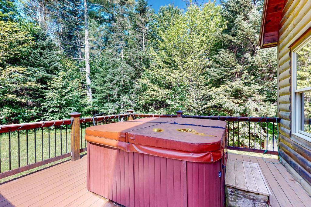 Hot Tub (Jacuzzi) - Photo 4