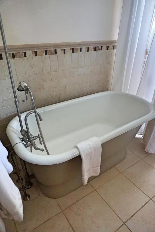 Seascape Motel & Cottages - Image 7