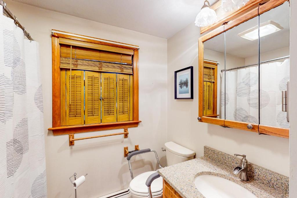 Lake & Leisure - Image 8