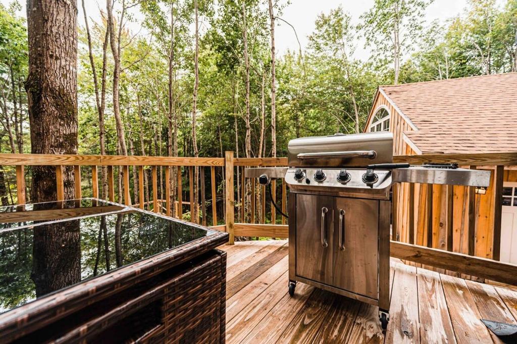 Hot Tub (Jacuzzi) - Photo 5