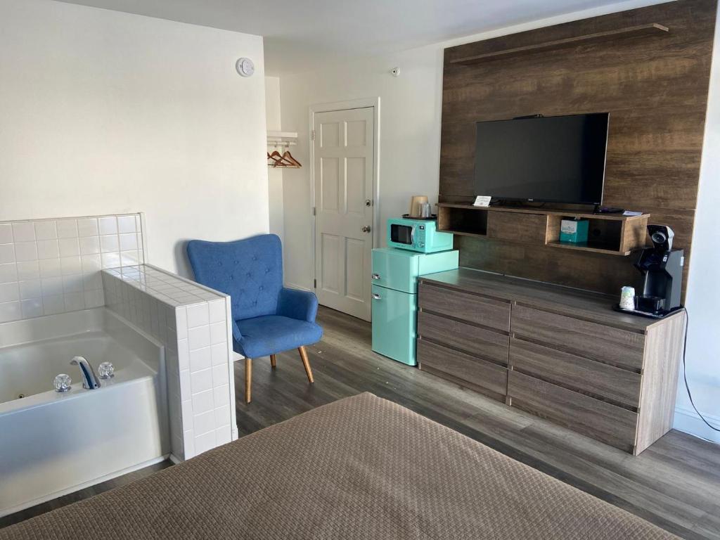 Flagship Inn - Image 8