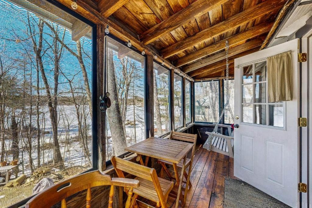 Super Birch on Little Sebago Lake - Image 4