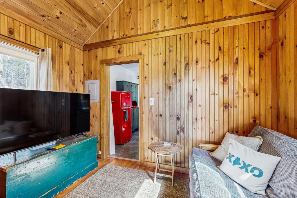 Super Birch on Little Sebago Lake - Image 5