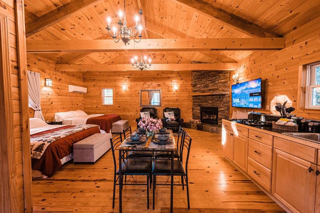 Sunset Chalet - Image 7