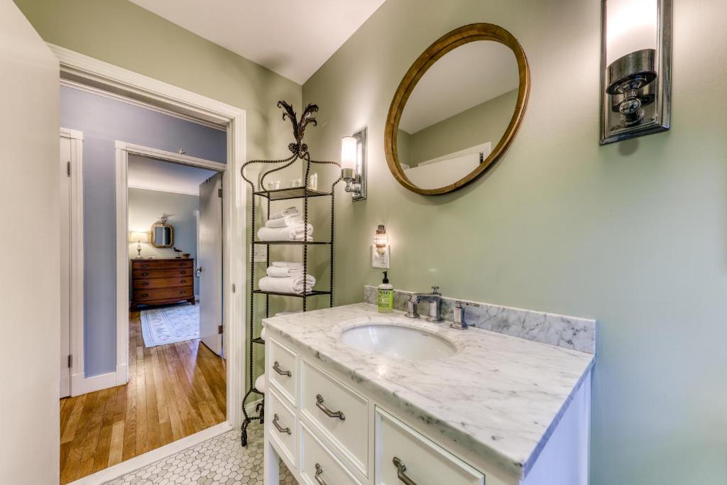 Kennebunk Family Cottage - Image 8