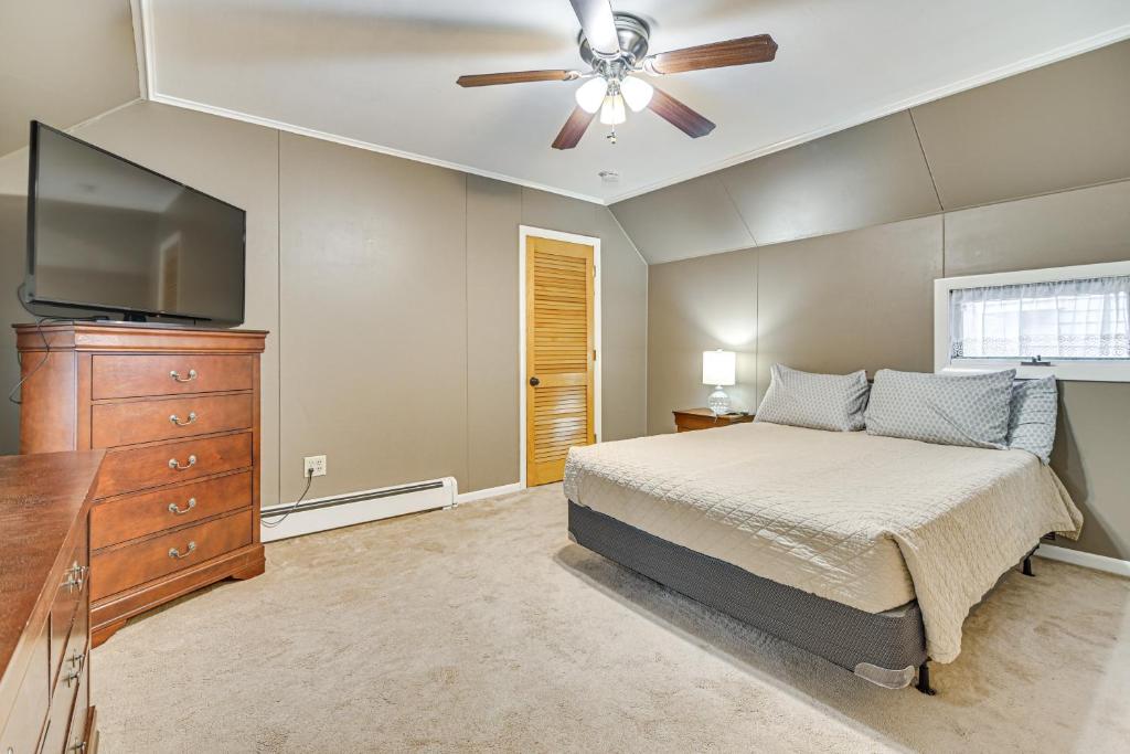 Home with Private Hot Tub Less Than 1 Mi to Auburn Riverwalk - Image 7