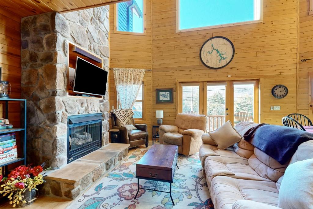 Cedar Shores #15 - Image 5