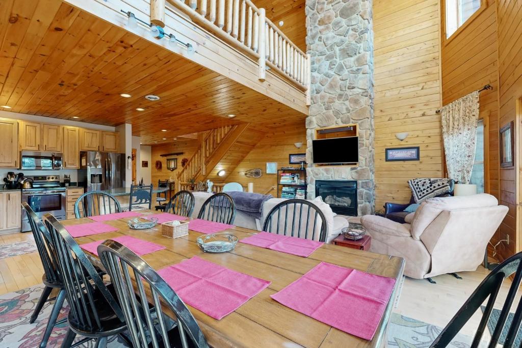 Cedar Shores #15 - Image 4