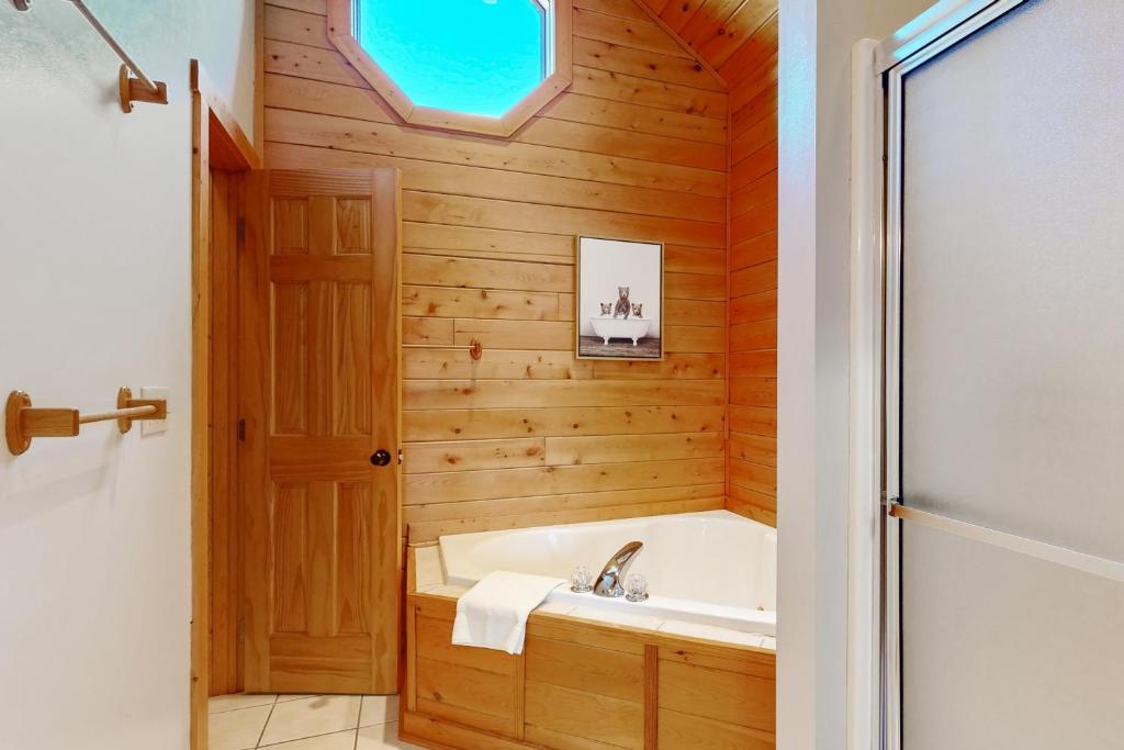 Cedar Shores #15 - Image 8