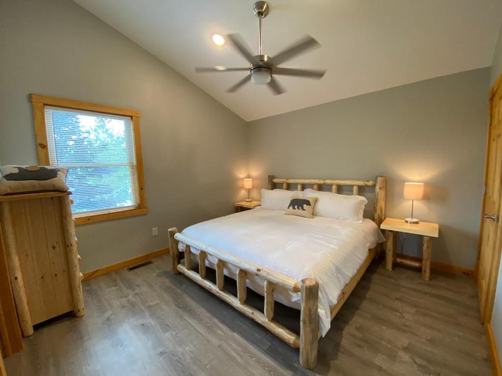 Slippery Slope Cabin at Deep Creek Lake / Wisp Mountain (3 BR) - Image 7