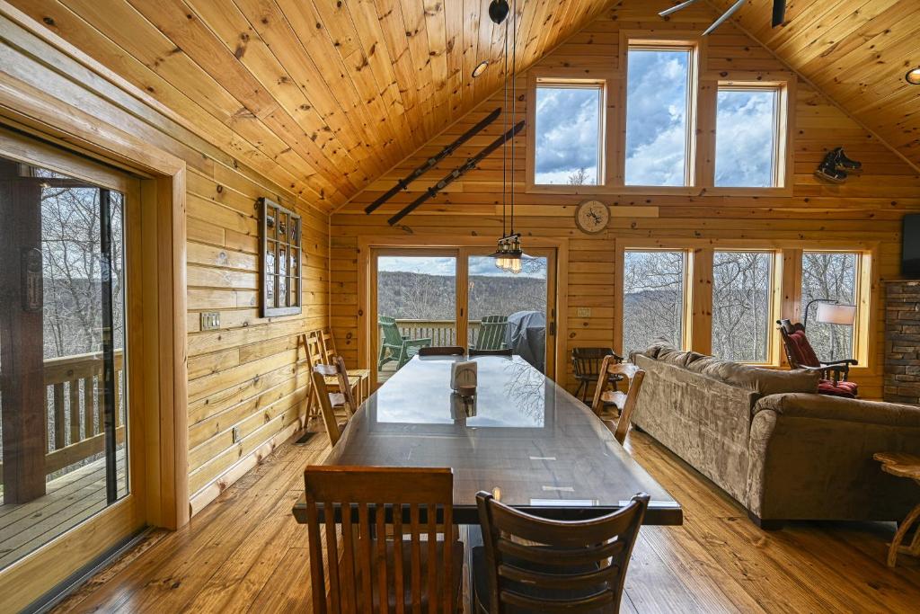 Curb-Free Chalet - Image 4