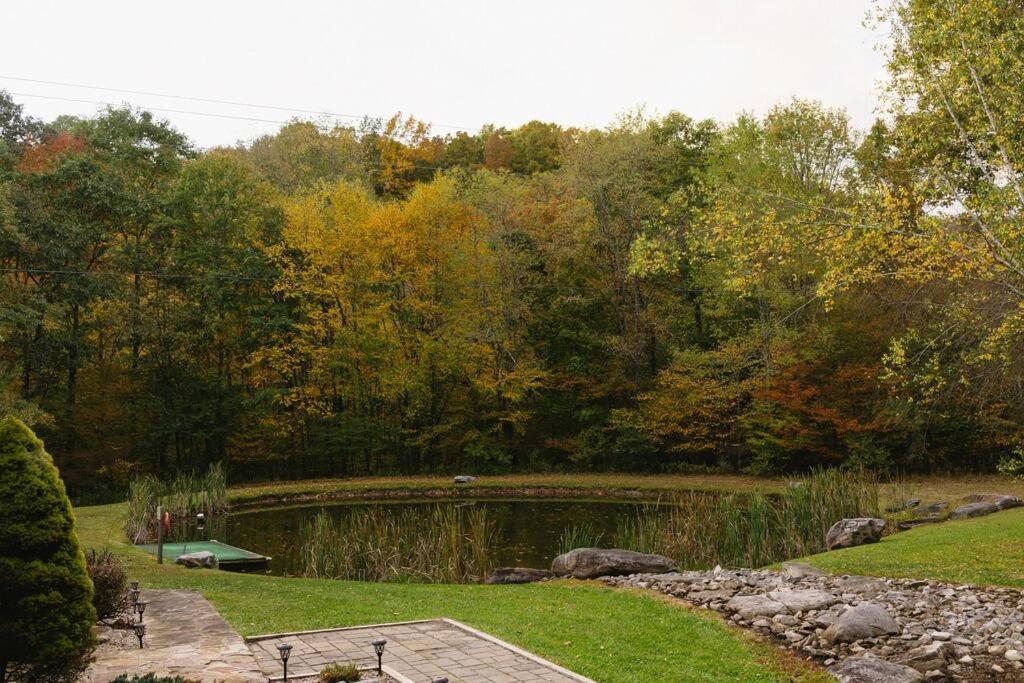 Hot Tub (Jacuzzi) - Photo 3