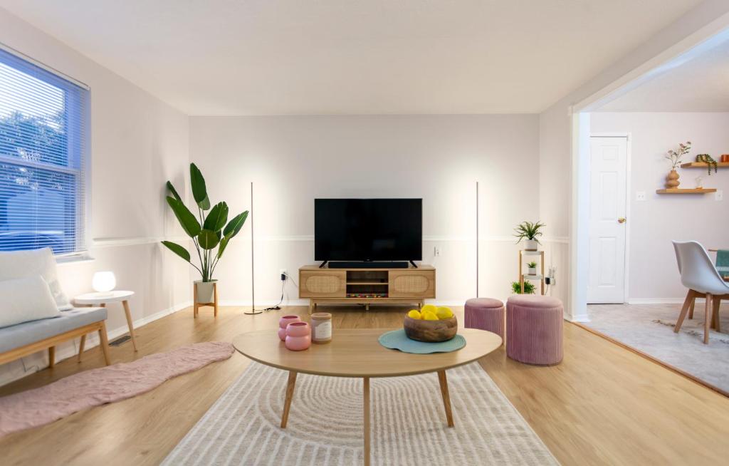 Metropolitan Splendor - Image 5