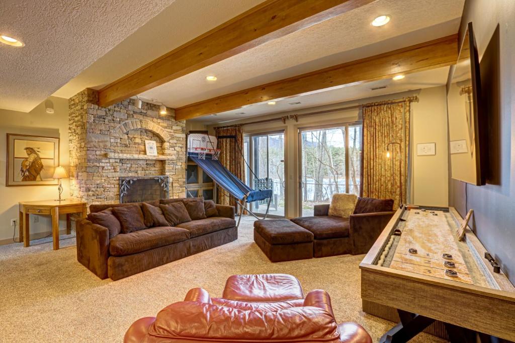 The Rusty Nail - Image 5