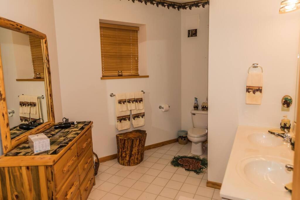 Pinnacle Paradise! Hot Tub! Dock Slip included! - Image 7