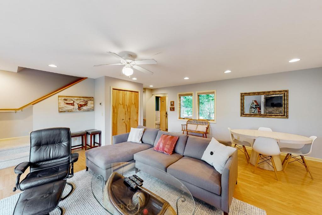 Lakeview Lure - Image 4