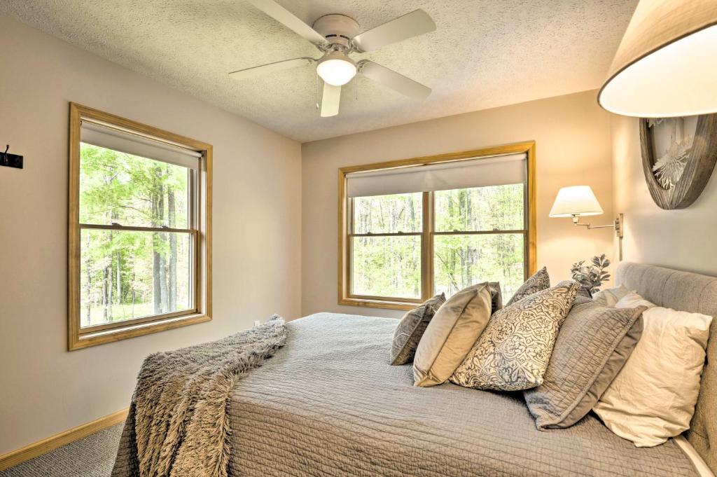 Dogs Welcome Secluded Oakland Gem with Hot Tub - Image 7