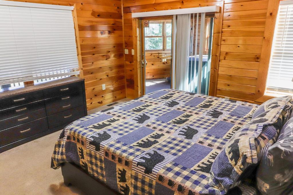 Hot Tub (Jacuzzi) - Photo 4