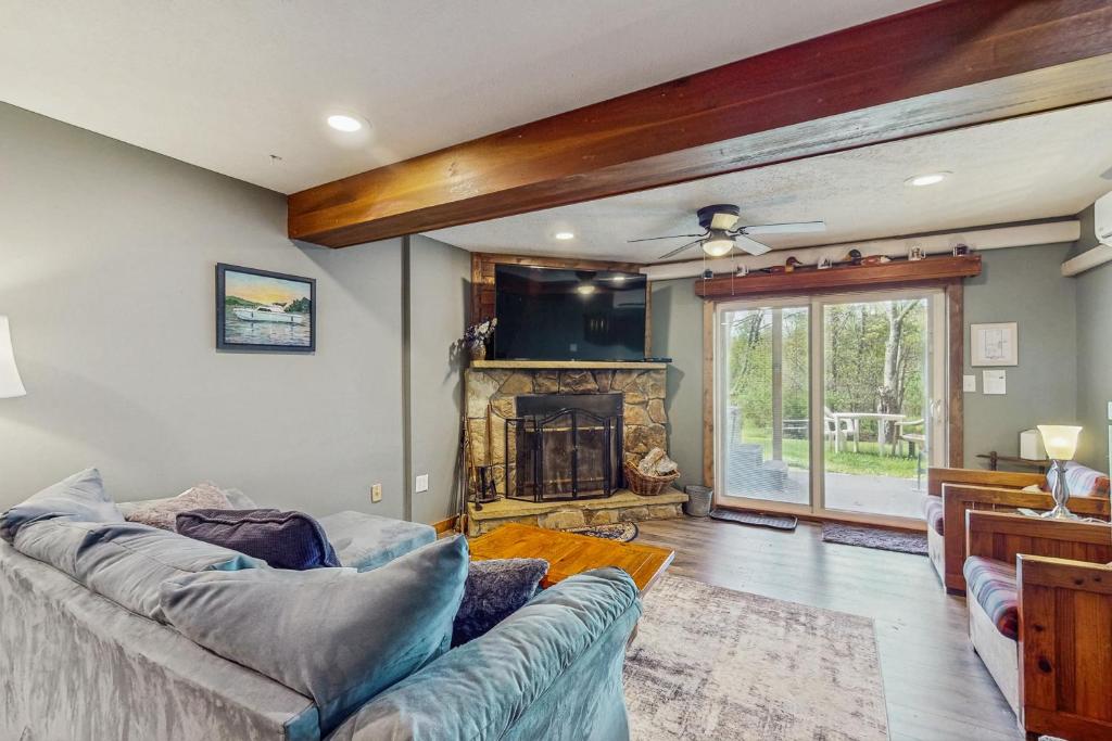 Ski Cove #2 - Image 5