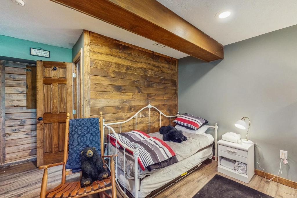 Ski Cove #2 - Image 7