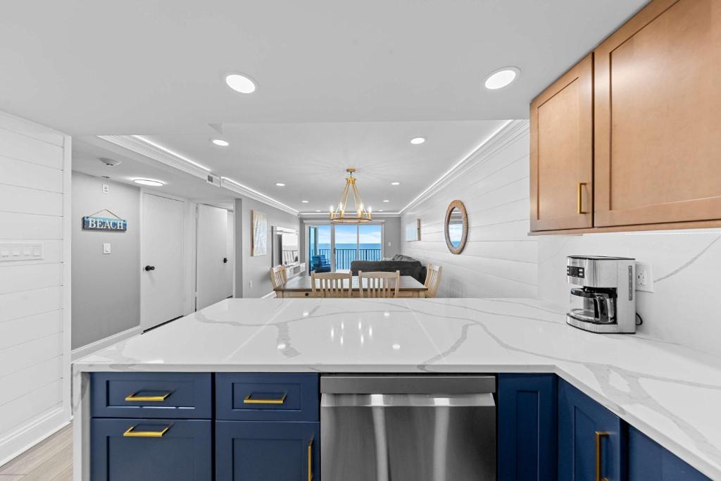 Extraordinary Oceanfront Penthouse - Unit 1211 - Image 7