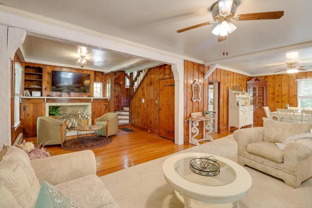 Waterfront Millington Vacation Rental with Hot Tub! - Image 4