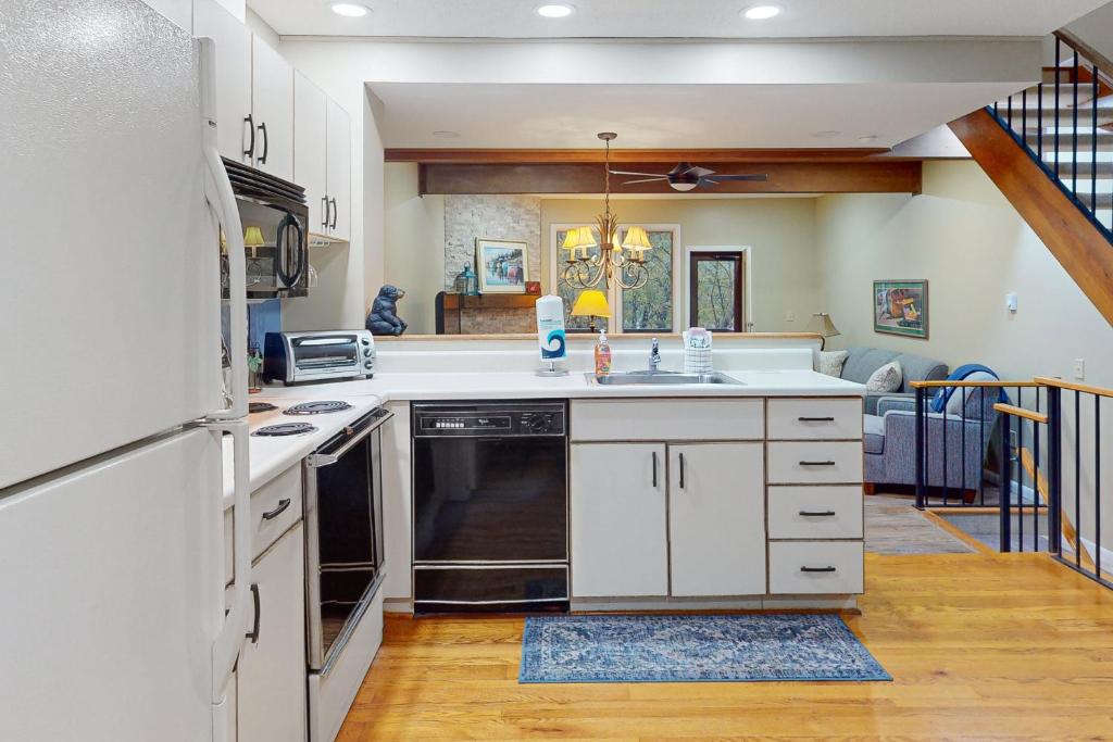 Wispy Wonder - Image 4