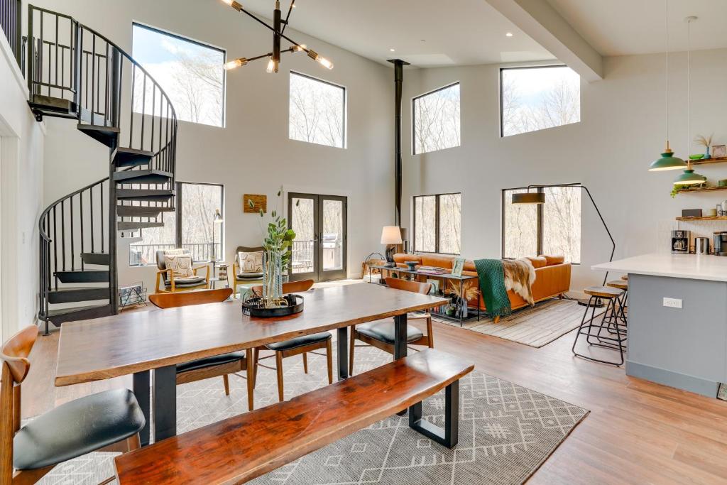 Swanton Retreat with Game Room, Hot Tub and Trails! - Image 4