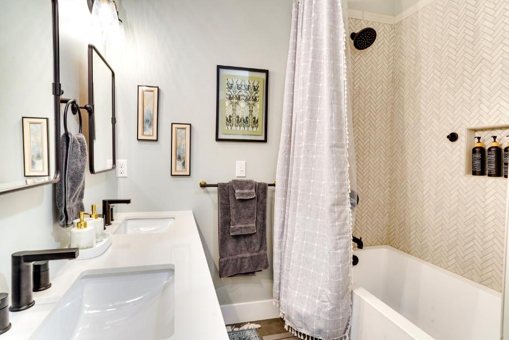 Swanton Retreat with Game Room, Hot Tub and Trails! - Image 8