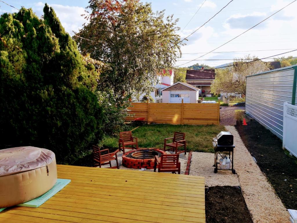 Hot Tub (Jacuzzi) - Photo 6