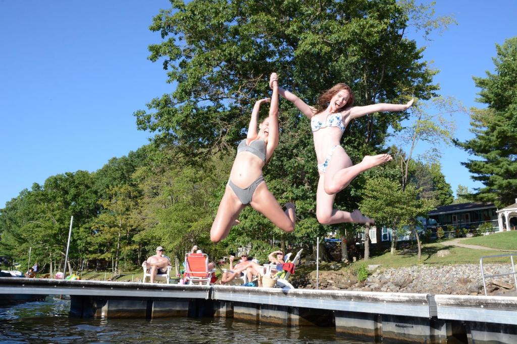 The Lodges at Sunset Village - Image 5