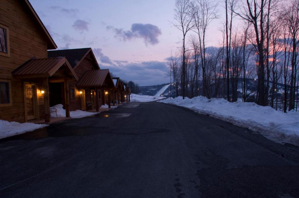 The Lodges at Sunset Village - Image 4