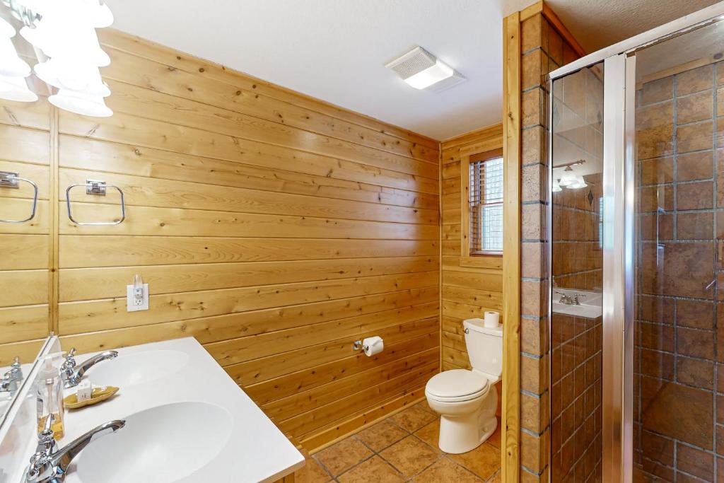 5 Little Acorns - Image 8