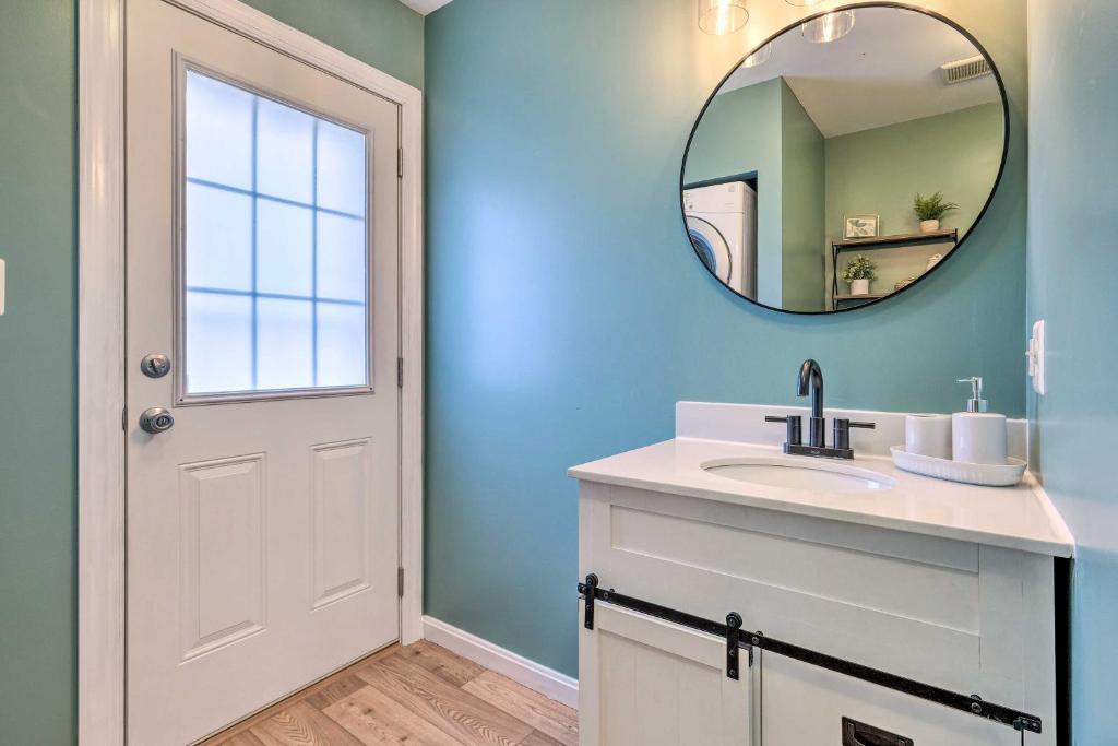 Idyllic Pasadena Retreat with Garden and Hot Tub! - Image 8