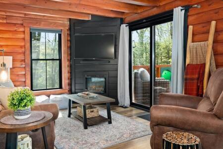 Hot Tub (Jacuzzi) - Photo 5