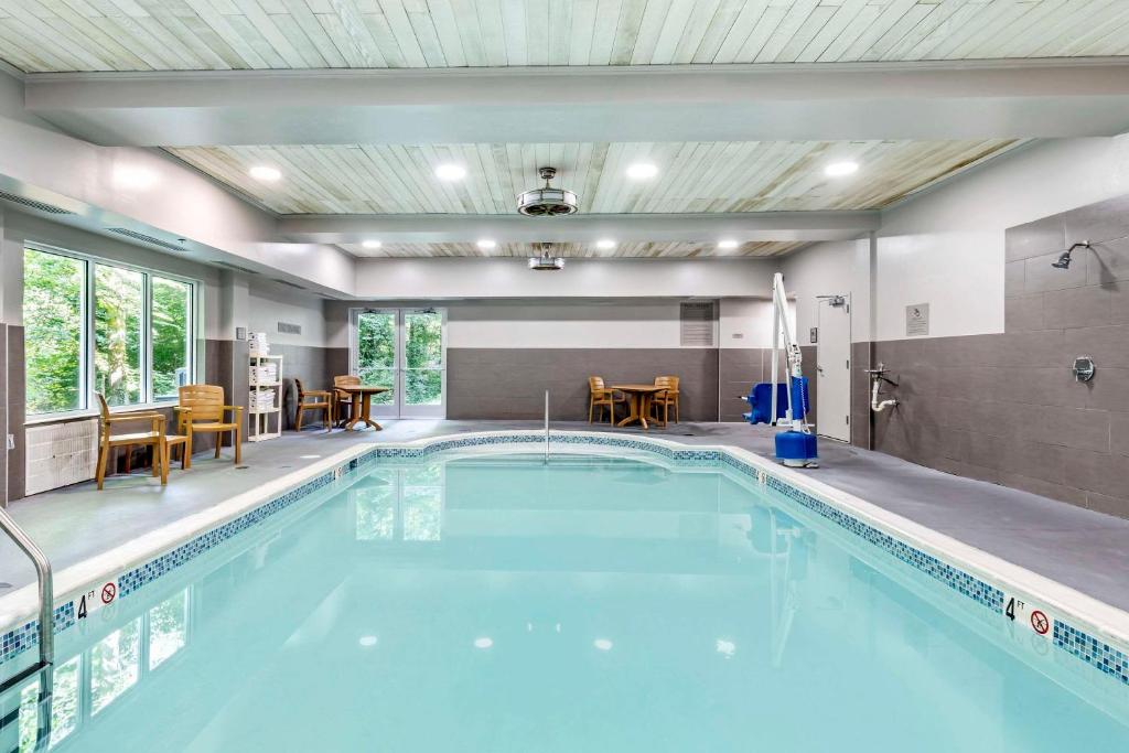 Country Inn & Suites by Radisson, Annapolis, MD - Image 4