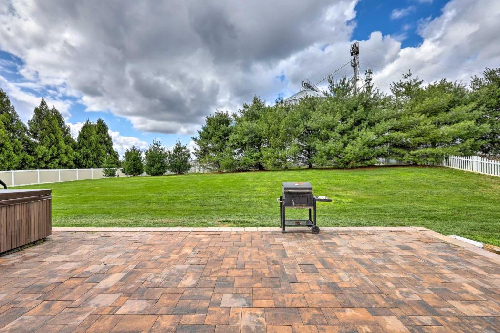 Hot Tub (Jacuzzi) - Photo 2