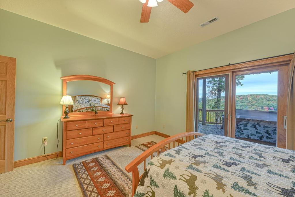 Hot Tub (Jacuzzi) - Photo 4