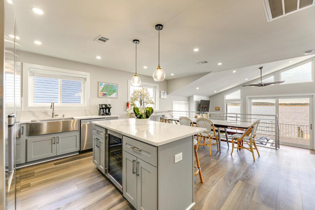 Waterfront Home with Views, Hot Tub in Ocean Pines! - Image 4