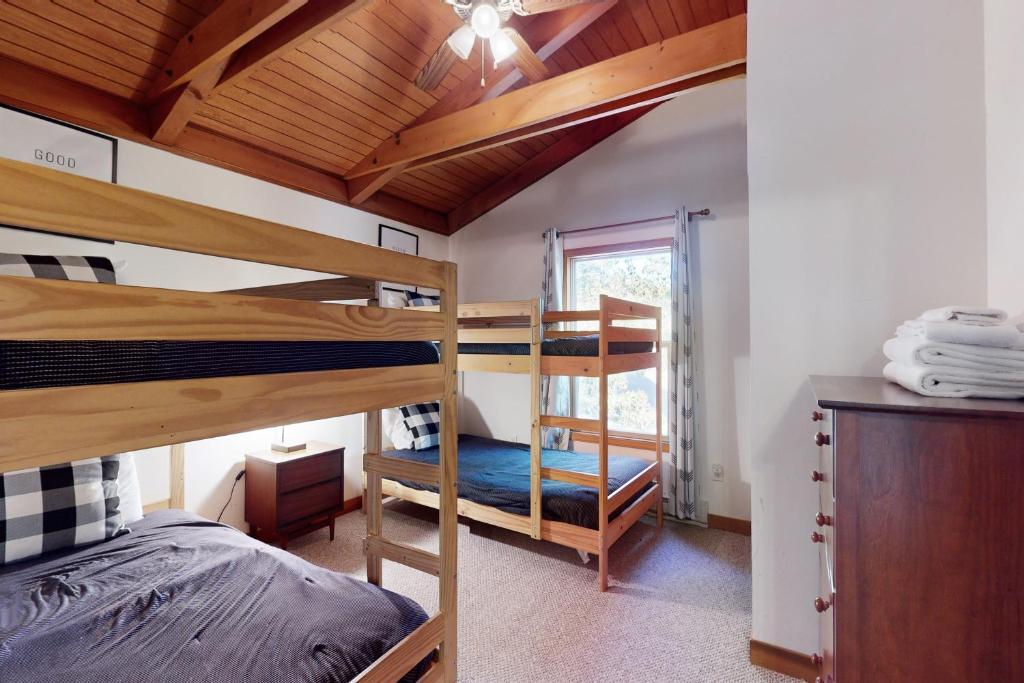 Sunset Peaks - Image 7