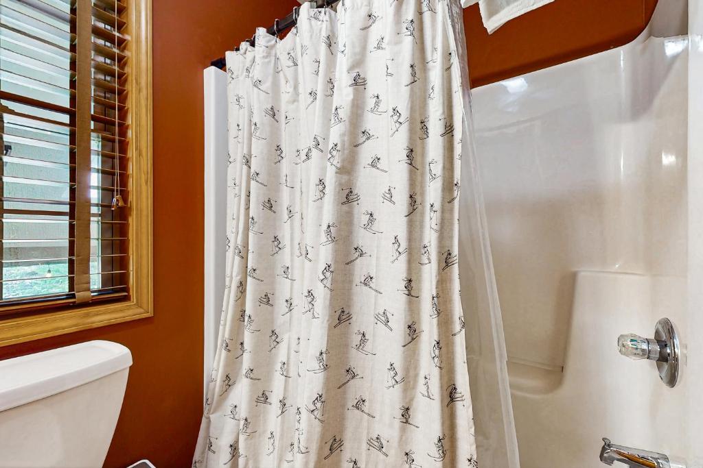 Highland Cottage - Image 8