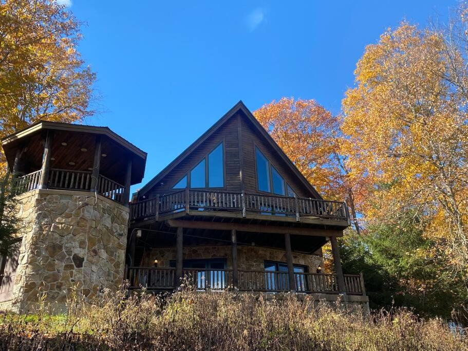 Bella Vista! Amazing Lake Views, Hot Tub, Peleton! - Image 4