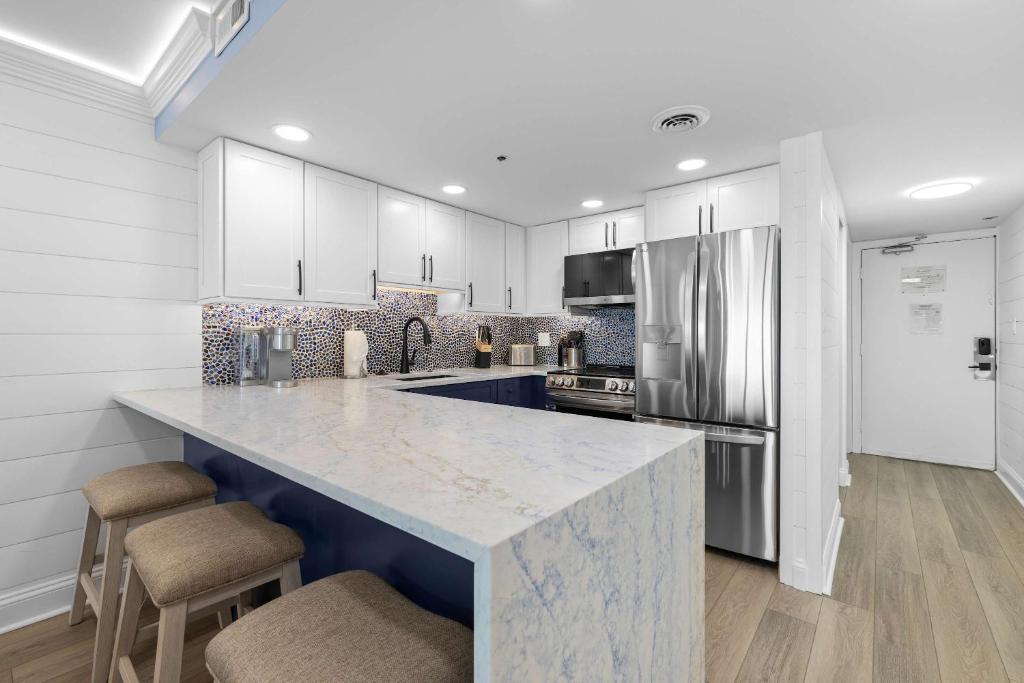 Extraordinary Oceanfront Escape - Unit 709 - Image 6