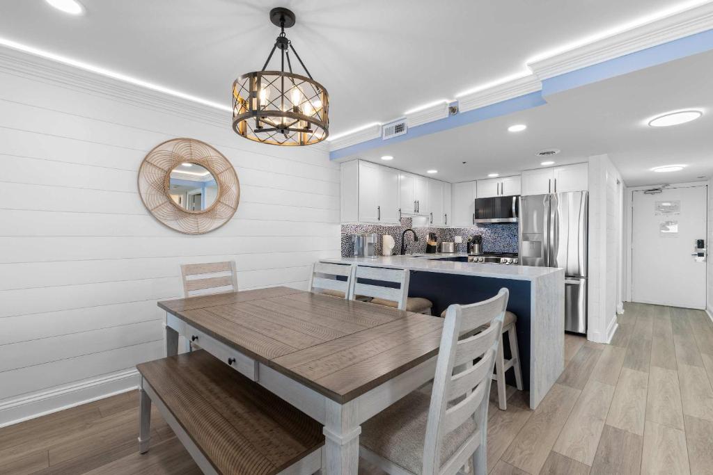 Extraordinary Oceanfront Escape - Unit 709 - Image 5